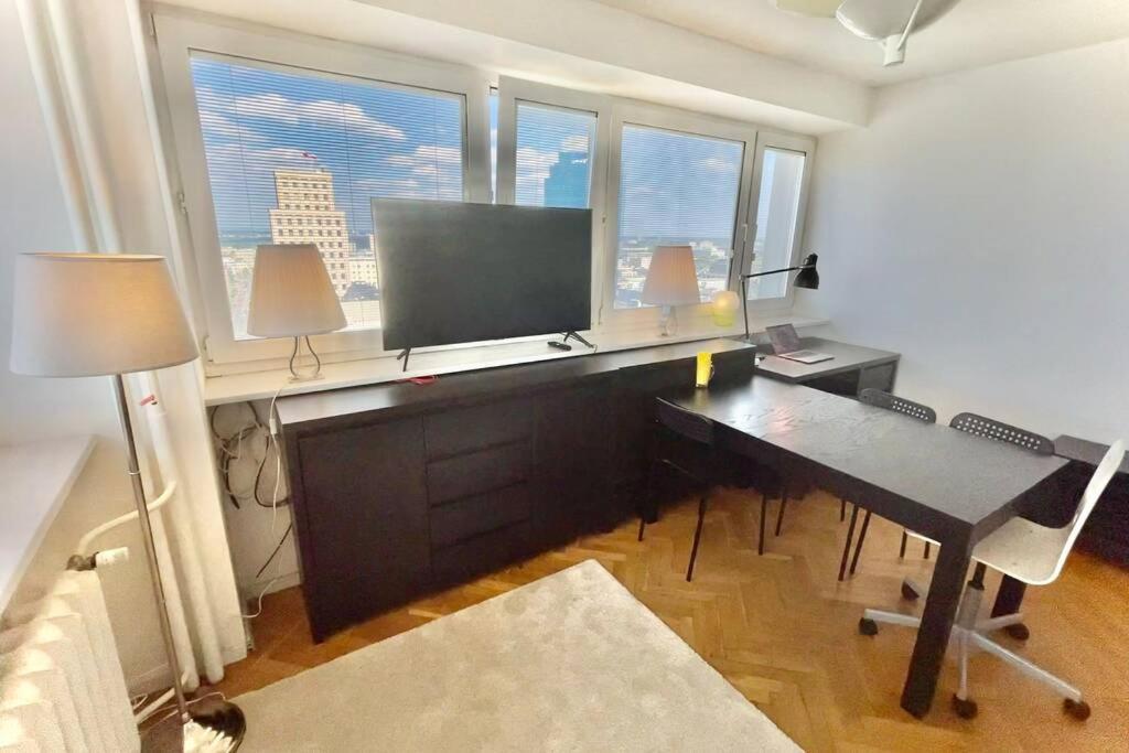 Апартаменты Orange 2 2Xmetro Fast Wifi 50'Tv Netflix Hbo Appletv+ Panorama Варшава Экстерьер фото